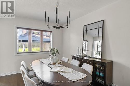 876 Black Cherry Drive, Oshawa, ON - Indoor Photo Showing Dining Room