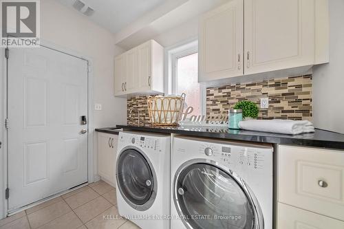 876 Black Cherry Drive, Oshawa, ON - Indoor Photo Showing Laundry Room