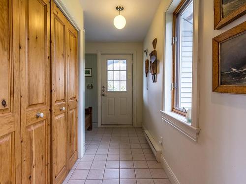 Salon - 6 Ch. Du Vallon, Bolton-Ouest, QC - Indoor Photo Showing Living Room With Fireplace