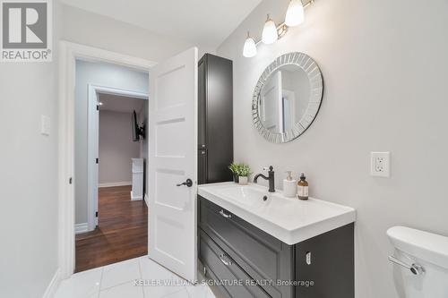 433 Murray Street, Grimsby, ON - Indoor Photo Showing Bathroom