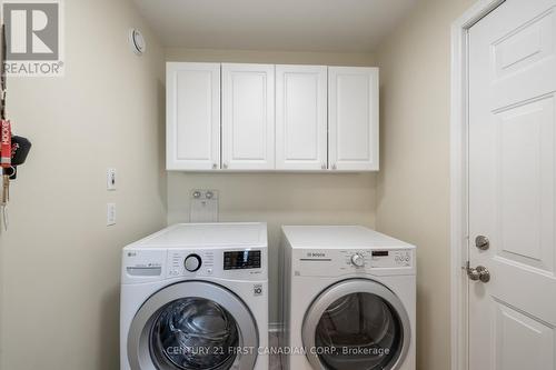 203 Emerald Road, London, ON - Indoor Photo Showing Laundry Room