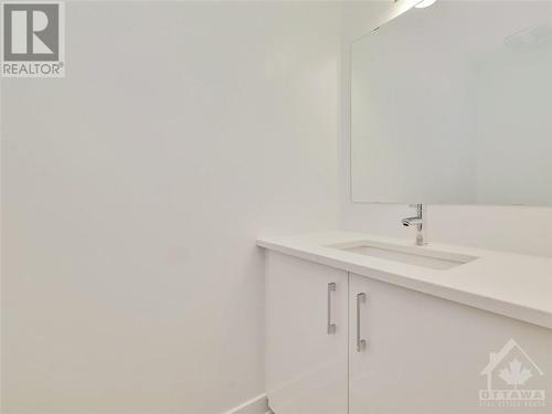 61 Arinto Place, Ottawa, ON - Indoor Photo Showing Bathroom