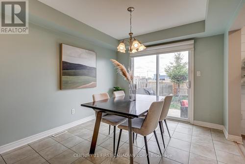 1558 Evans Boulevard, London, ON - Indoor Photo Showing Dining Room
