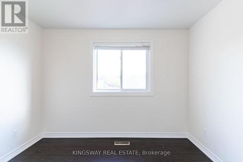 6330 Martel Court, Mississauga, ON - Indoor Photo Showing Other Room