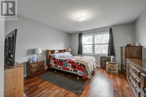 21 Edwin Crescent, Tillsonburg, ON - Indoor Photo Showing Bedroom