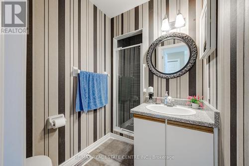 21 Edwin Crescent, Tillsonburg, ON - Indoor Photo Showing Bathroom