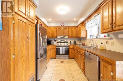 333 Robertson Road, Titusville, NB - Indoor Photo Showing Kitchen With Double Sink