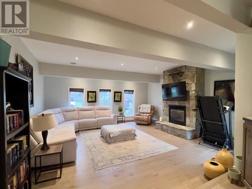 13 Bonia Avenue, Pasadena, NL - Indoor Photo Showing Living Room With Fireplace