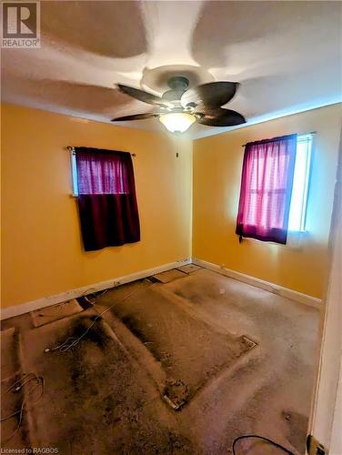 670 7Th Avenue, Hanover, ON - Indoor Photo Showing Other Room
