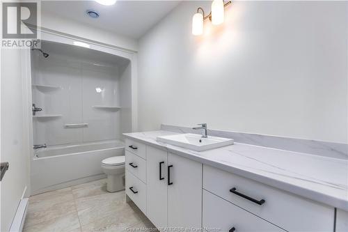 148 Runneymeade, Riverview, NB - Indoor Photo Showing Bathroom