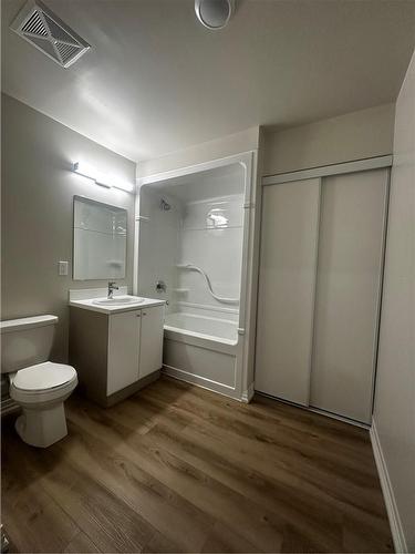 50 Herrick Avenue|Unit #108, St. Catharines, ON - Indoor Photo Showing Bathroom
