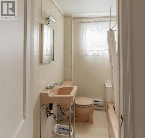 80 Cornwall Avenue, St. John'S, NL - Indoor Photo Showing Bathroom