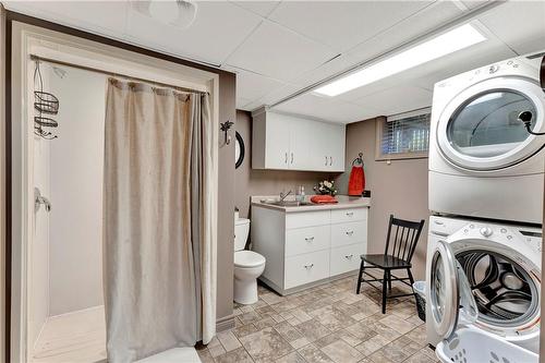 685 Robson Road, Waterdown, ON - Indoor Photo Showing Laundry Room