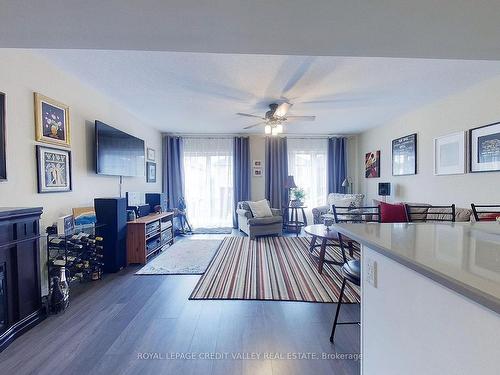 207 Eden Oak Tr, Kitchener, ON - Indoor Photo Showing Living Room