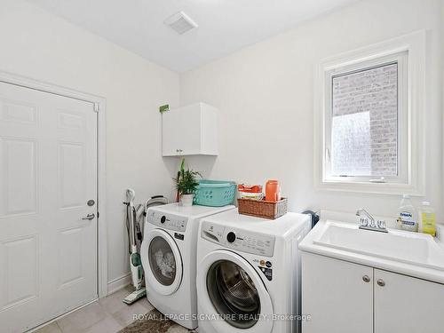 54 Trailbank Gdns, Hamilton, ON - Indoor Photo Showing Laundry Room