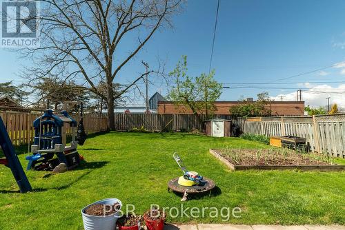 1034 Caven Street N, Mississauga, ON - Outdoor With Backyard