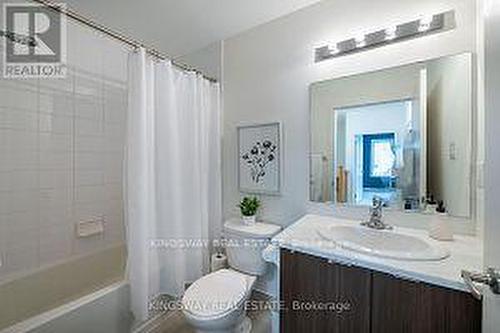 Unit 12 - 70 Orchid Place Drive, Toronto, ON - Indoor Photo Showing Bathroom