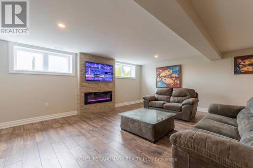 2181 Northeys Road, Smith-Ennismore-Lakefield, ON - Indoor Photo Showing Living Room