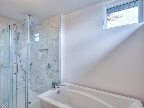 Ensuite bathroom - 17275 Rue Jacques-Cartier, Mirabel, QC - Indoor Photo Showing Bathroom