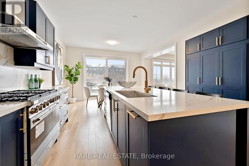 1156 Skyridge Boulevard, Pickering, ON - Indoor Photo Showing Kitchen With Upgraded Kitchen
