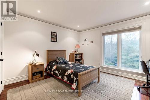 2214 Hampstead Road, Oakville, ON - Indoor Photo Showing Bedroom