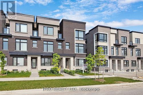 2614 Castlegate Crossing Circle, Pickering, ON - Outdoor With Facade