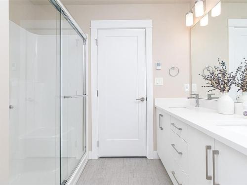 929 Blakeon Pl, Langford, BC - Indoor Photo Showing Bathroom
