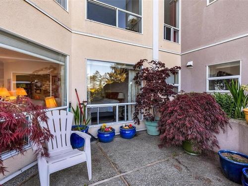 1130-2600 Ferguson Rd, Central Saanich, BC - Outdoor With Exterior