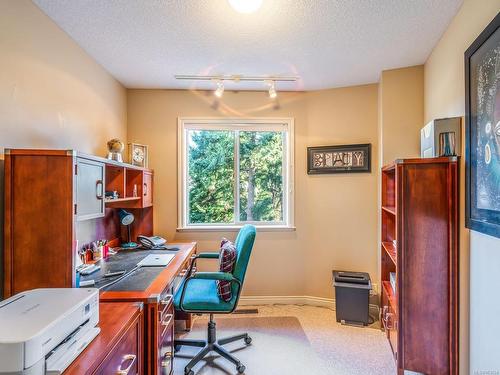 3615 Collingwood Dr, Nanoose Bay, BC - Indoor Photo Showing Office