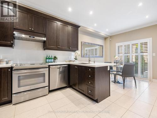 110 White Spruce Crescent, Vaughan, ON - Indoor Photo Showing Kitchen With Stainless Steel Kitchen