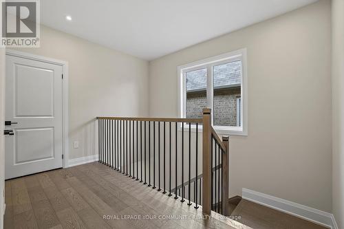 120 Lewis Honey Drive, Aurora, ON - Indoor Photo Showing Other Room