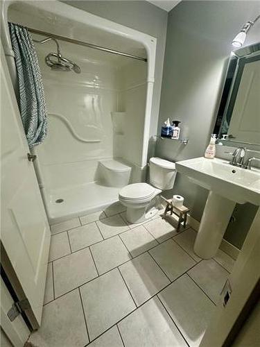 23 Grassland Crescent, Brandon, MB - Indoor Photo Showing Bathroom