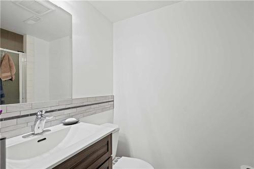 247 Tufnell Drive, Winnipeg, MB - Indoor Photo Showing Bathroom