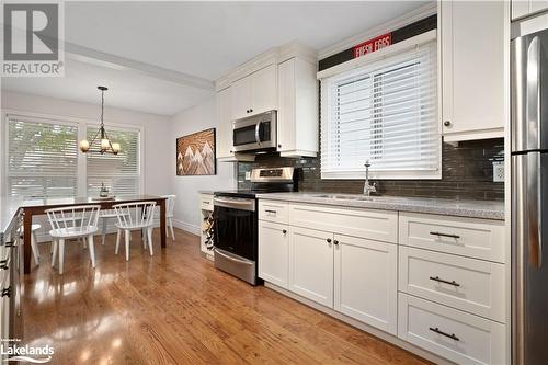 2 Mason Road, Collingwood, ON - Indoor Photo Showing Kitchen With Stainless Steel Kitchen