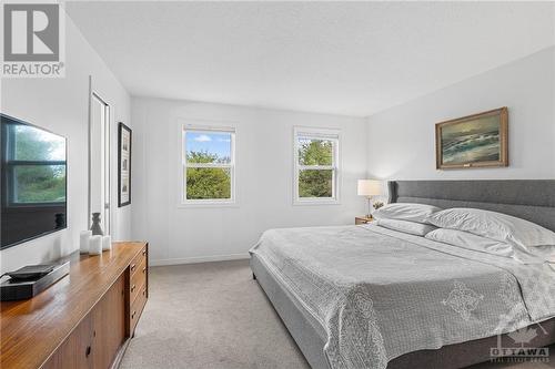 125 Inniskillin Drive, Ottawa, ON - Indoor Photo Showing Bedroom
