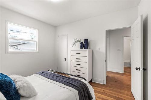 1007 Clifton Street, Winnipeg, MB - Indoor Photo Showing Bedroom