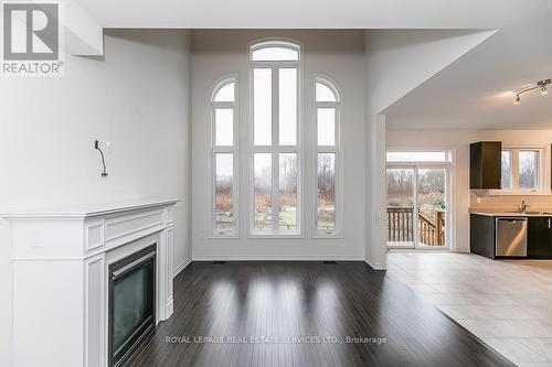 27 Pearl Street, Wasaga Beach, ON - Indoor Photo Showing Living Room With Fireplace