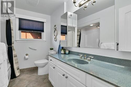 419 St Lawrence Street, Prescott, ON - Indoor Photo Showing Bathroom