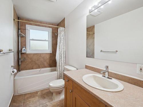 Salle de bains - 5039 Rue De Savoie, Montréal (Pierrefonds-Roxboro), QC - Indoor Photo Showing Bathroom