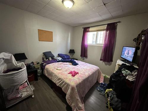 700 Mcleod Street, Thunder Bay, ON - Indoor Photo Showing Bedroom