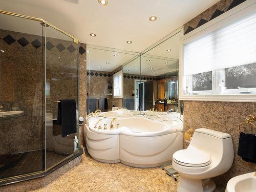 Salle de bains attenante Ã  la CCP - 299 London Drive, Beaconsfield, QC - Indoor Photo Showing Bathroom