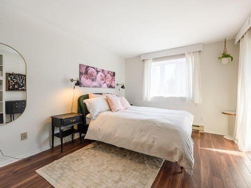 Master bedroom - 204-207 Place Du Soleil, Montréal (Verdun/Île-Des-Soeurs), QC - Indoor Photo Showing Bedroom