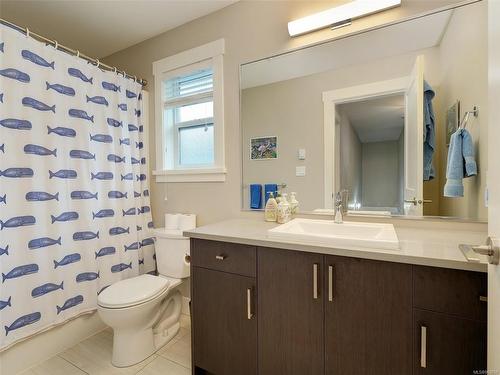 3411 Fuji Crt, Langford, BC - Indoor Photo Showing Bathroom