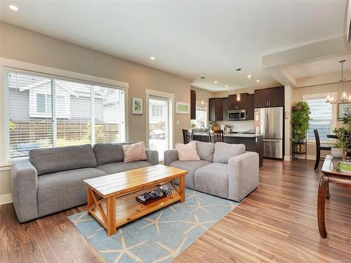 3411 Fuji Crt, Langford, BC - Indoor Photo Showing Living Room