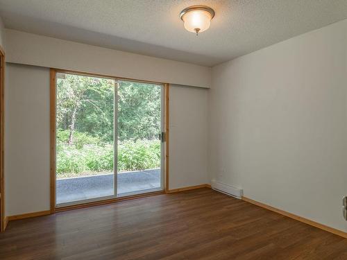 1137 Chapman Rd, Cobble Hill, BC - Indoor Photo Showing Other Room