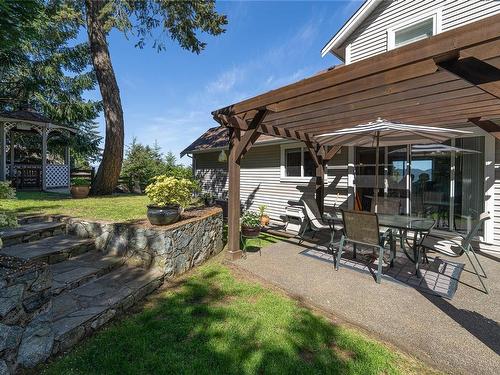 6036 Chippewa Rd, Duncan, BC - Outdoor With Deck Patio Veranda
