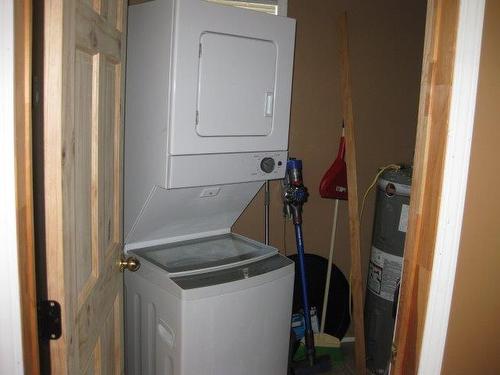 51 Grant Drive, Rainy River, ON - Indoor Photo Showing Laundry Room