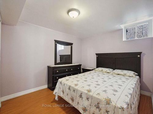 7 Warbler Circ, Toronto, ON - Indoor Photo Showing Bedroom
