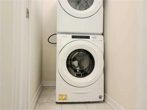 32 Reistwood Dr, Kitchener, ON - Indoor Photo Showing Laundry Room