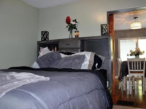 205 Second Street, Rainy River, ON - Indoor Photo Showing Bedroom